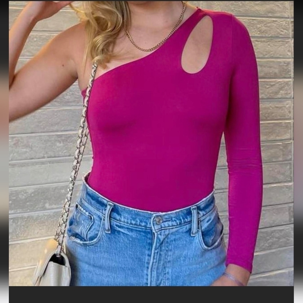 One-Shoulder Pink Top - Picture 2 of 12